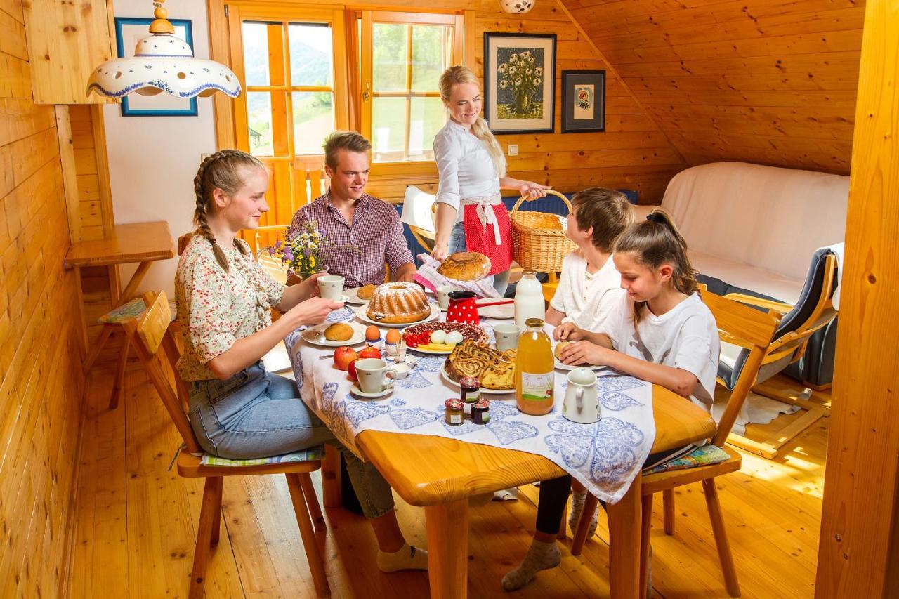 Farm Stay Pirc Лашко Екстер'єр фото